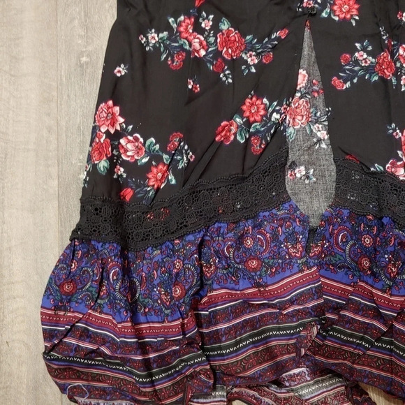 *NWT* Band of Gypsies Floral Dress - Picture 3 of 5